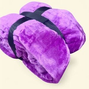 Purple Queen Fluffy Super Soft Fleece Blanket (4 Pounds) pp1